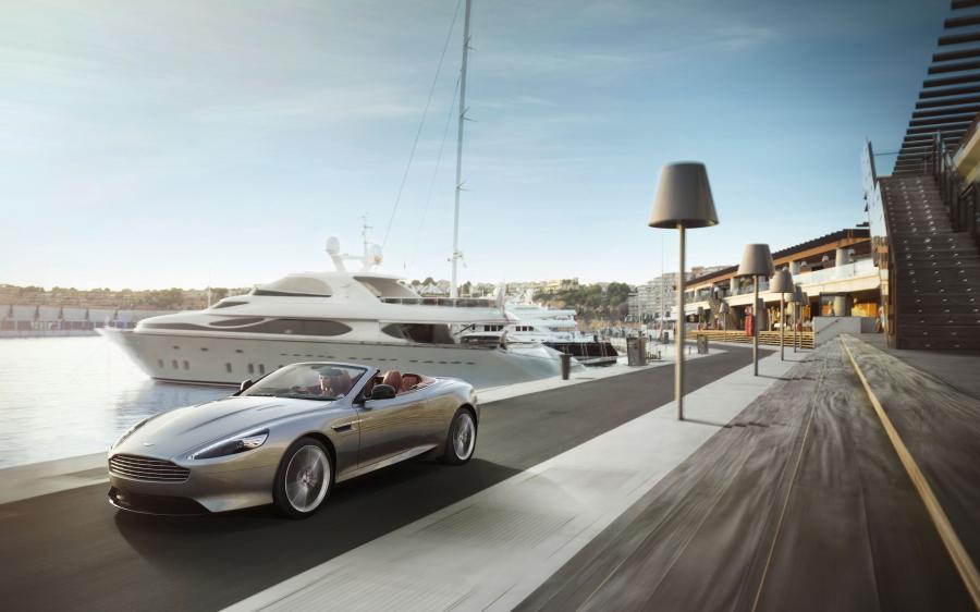  Aston Martin DB9 Volante 2012 года  (UK) (фото 7 из 9)
